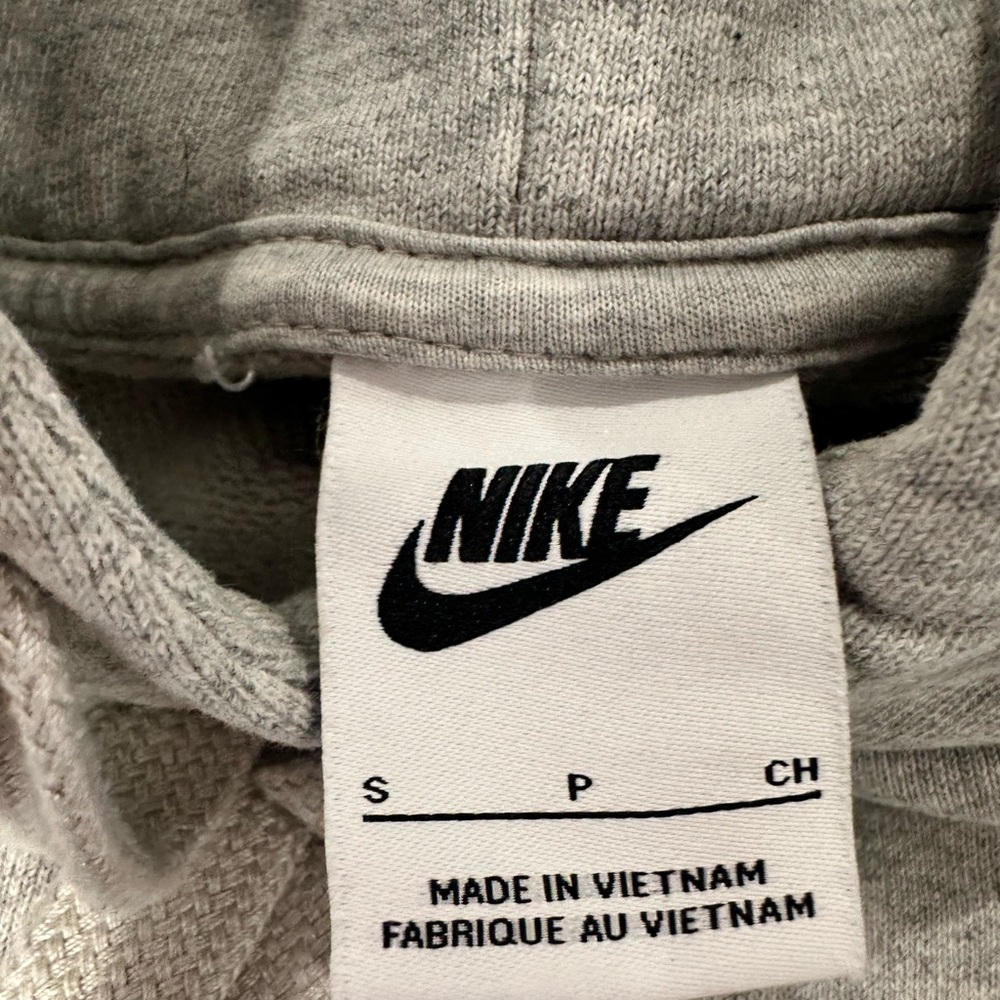 Nike Heather Gray Sweatshirt